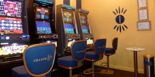 12win casino